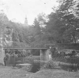 Environs de Laval : pont de l'île Sainte-Apollonie, près la Trappe (1891)