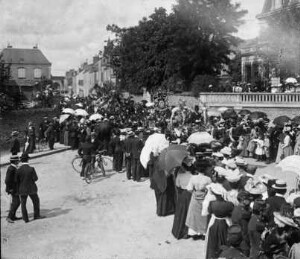 Laval : Fête des Fleurs, 1907 : fanfare de Cossé