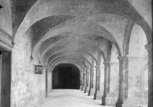 Abbaye de Clermont : le cloitre